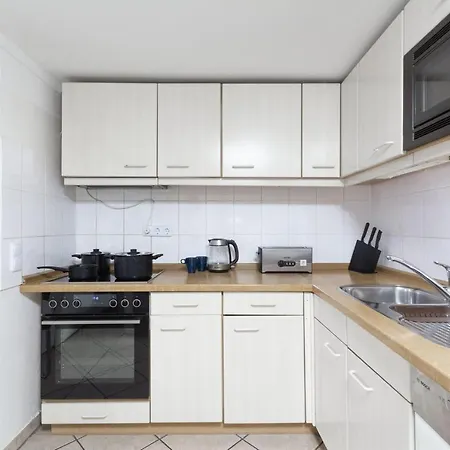 T&k - - 2 - Ground Floor *