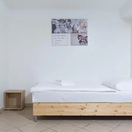 T&k - - 2 - Ground Floor Düsseldorf